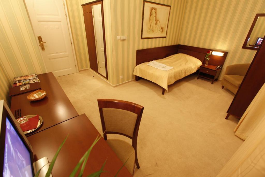 Hotel Sandor Pavillon Piestany Ruang foto