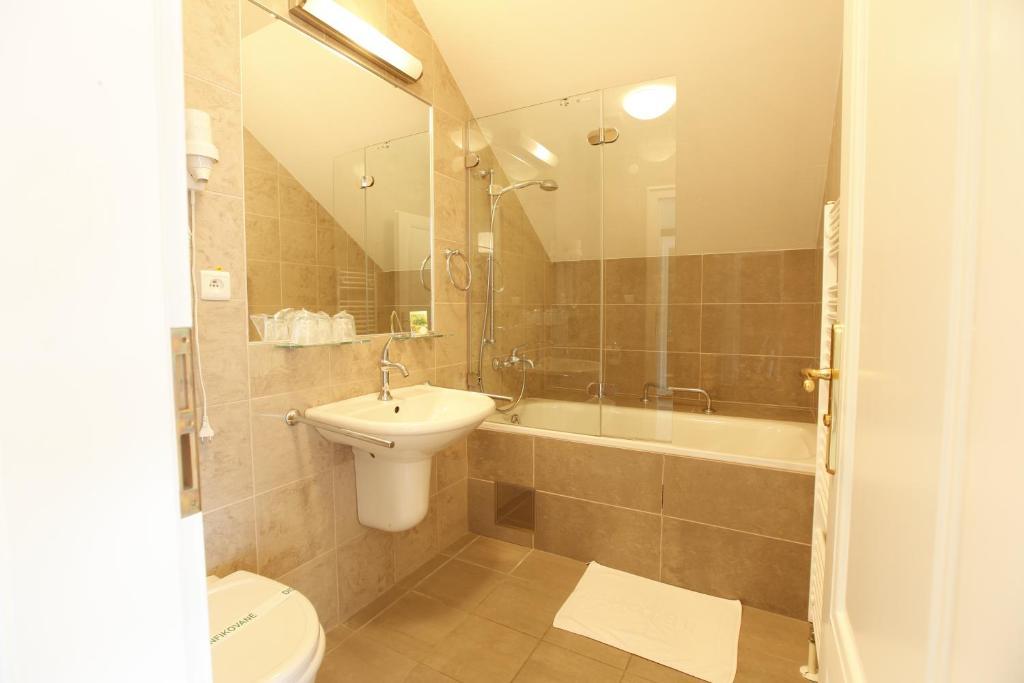 Hotel Sandor Pavillon Piestany Ruang foto