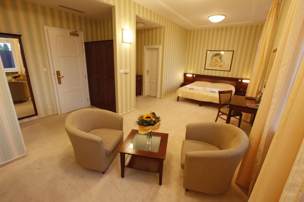 Hotel Sandor Pavillon Piestany Ruang foto