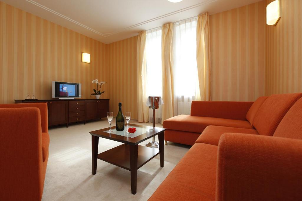 Hotel Sandor Pavillon Piestany Bagian luar foto