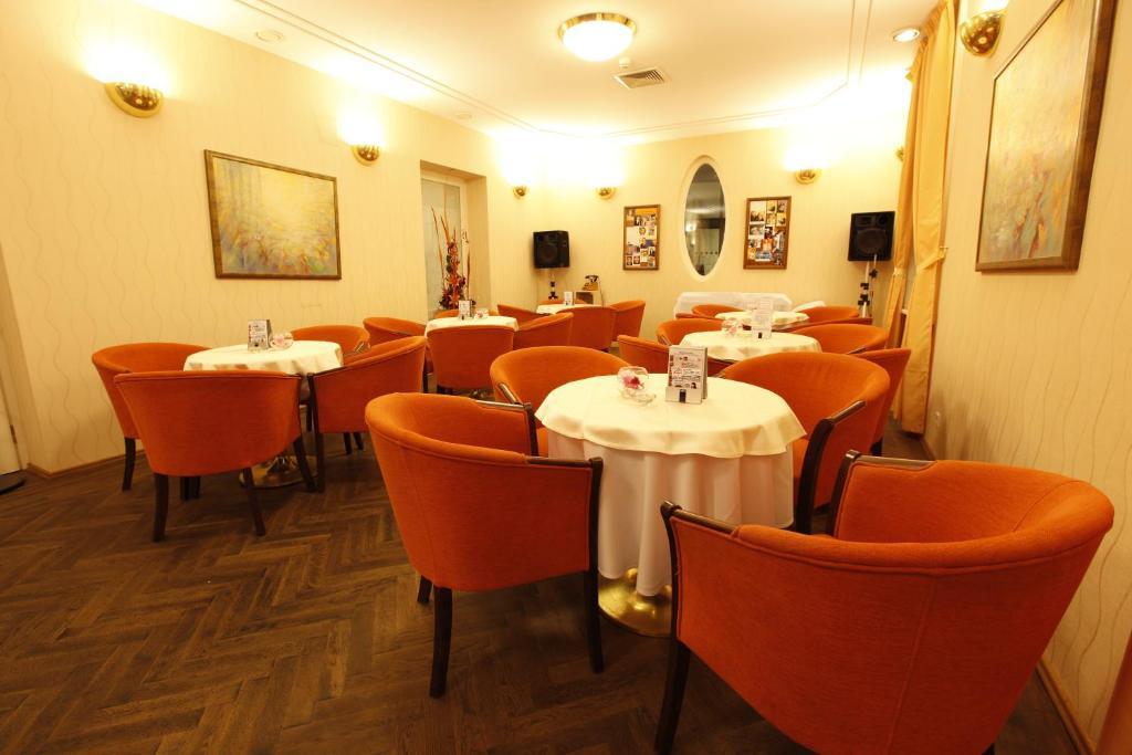 Hotel Sandor Pavillon Piestany Bagian luar foto