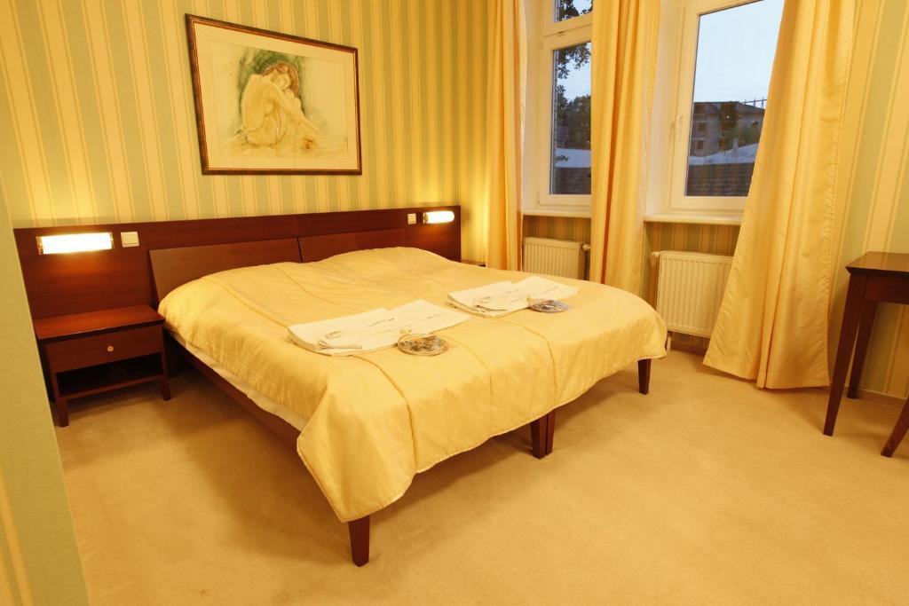Hotel Sandor Pavillon Piestany Bagian luar foto