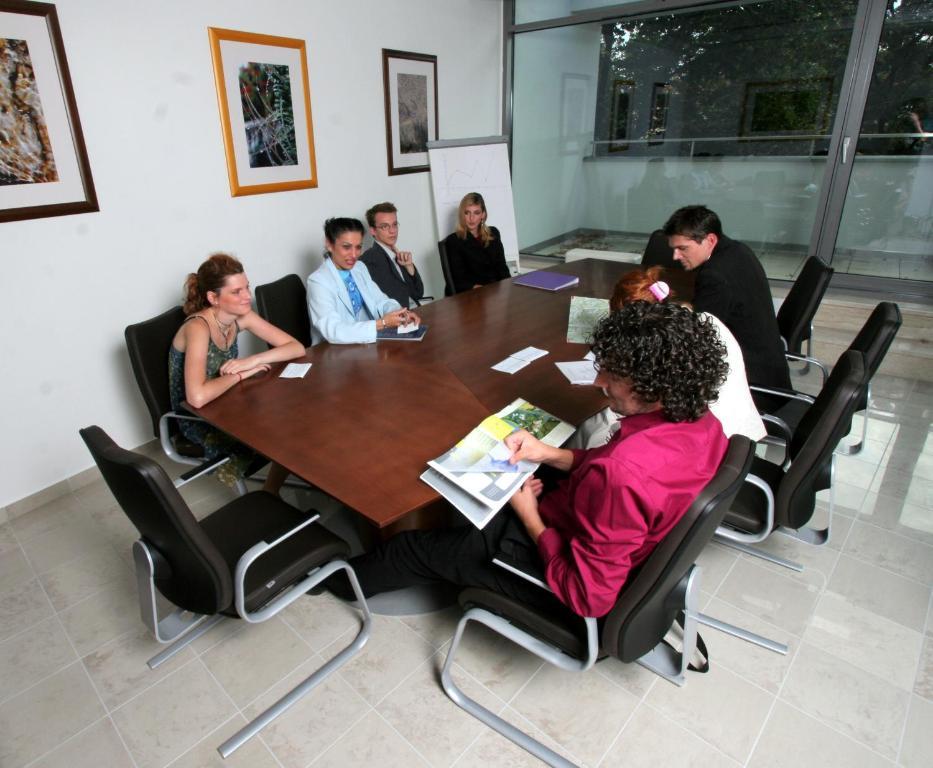 Hotel Sandor Pavillon Piestany Bagian luar foto